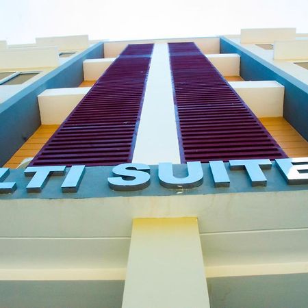 Elti Suites By Bluebookers Ángeles Exterior foto