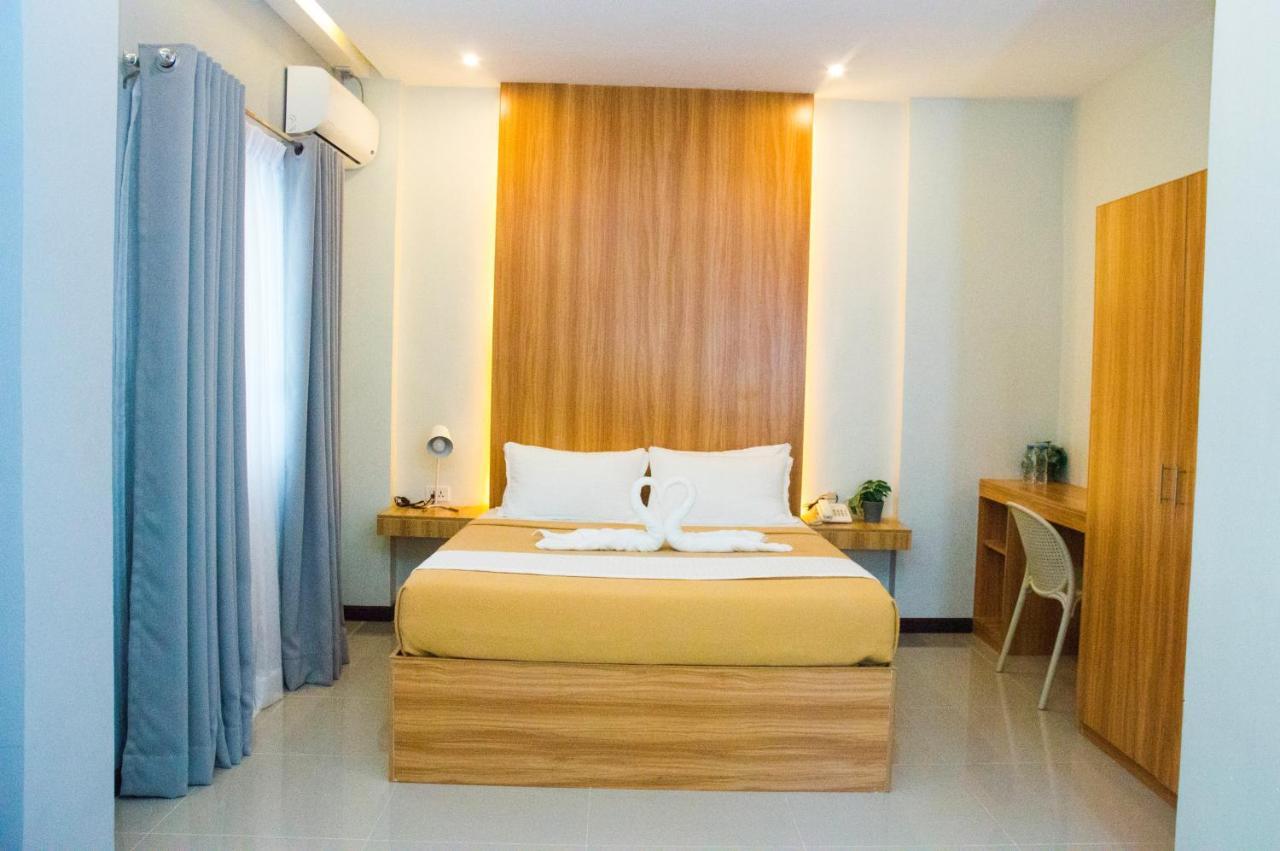 Elti Suites By Bluebookers Ángeles Exterior foto