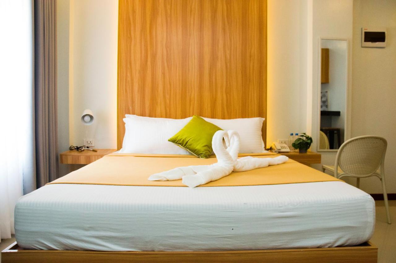 Elti Suites By Bluebookers Ángeles Exterior foto